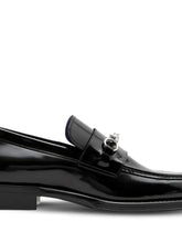 Barbed-wire leather loafers